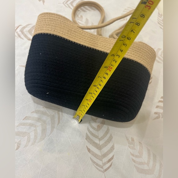 Two-Tone Tan and Black Women's Tote Bag - Picture 4 of 5